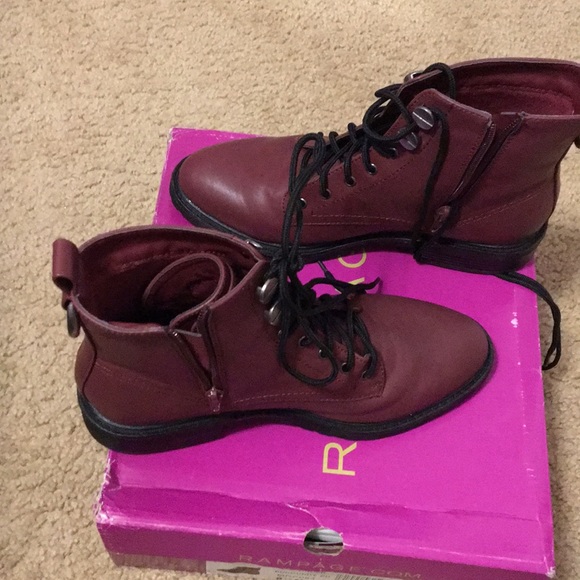 Ankle Boots - Picture 1 of 5